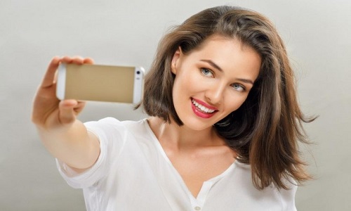 selfies-cause-Facial-wrinkles