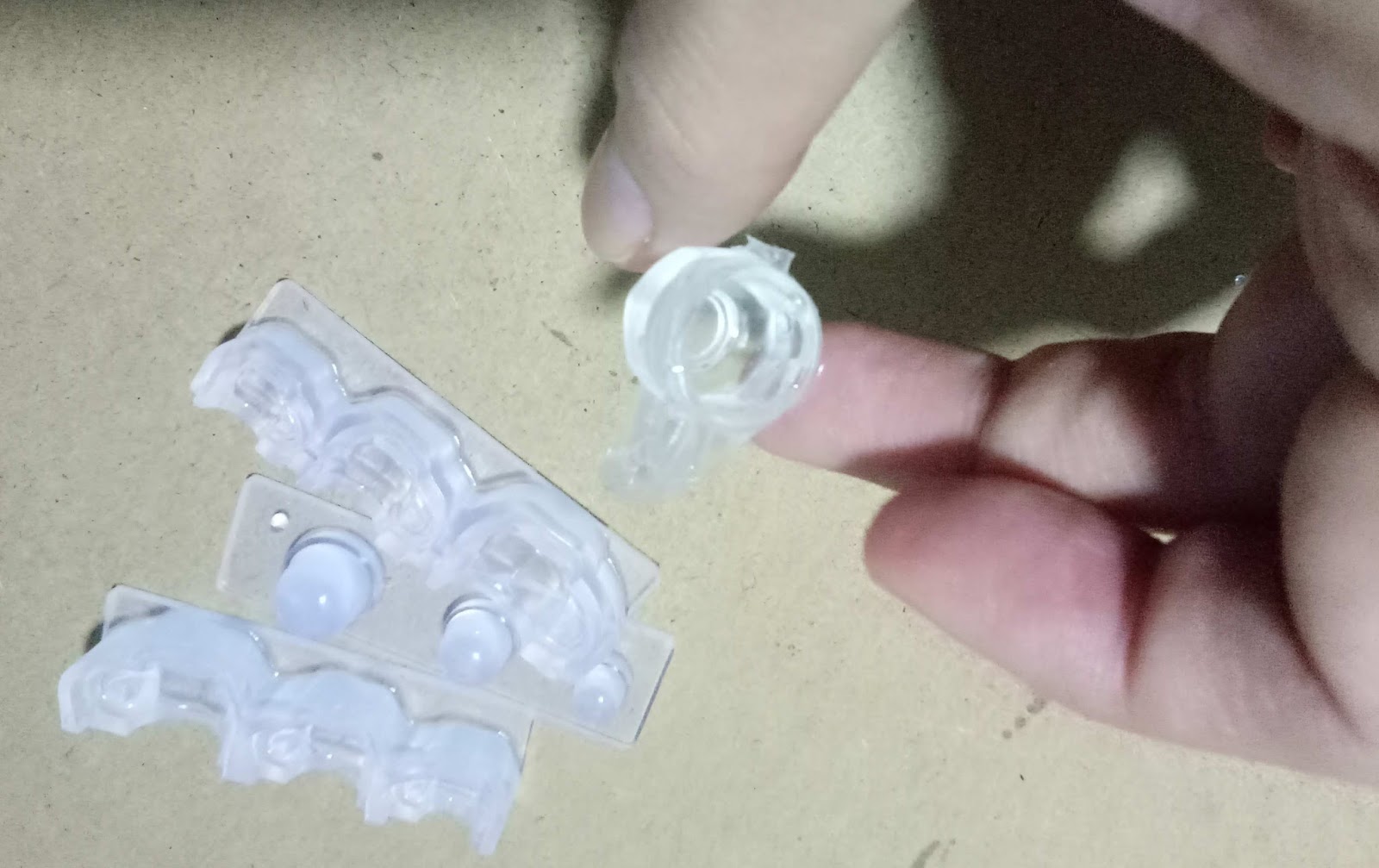 Using UV resin with multipart molds