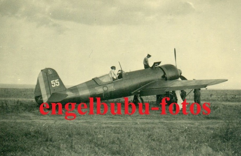 FalkeEins - the Luftwaffe blog: Rumanian IAR 80 #daily Ebay photo find #155