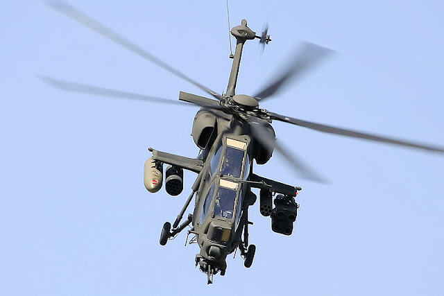 Foto Helikopter Agusta A129 Mangusta Foto Helikopter Agusta A129 Mangusta
