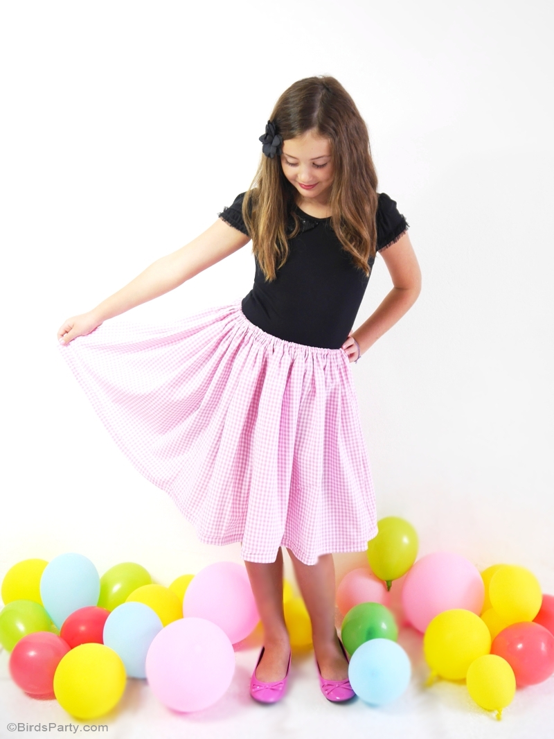 Easy DIY Party Skirt Video Tutorial, perfect for birthdays or a Halloween costume | BirdsParty.com