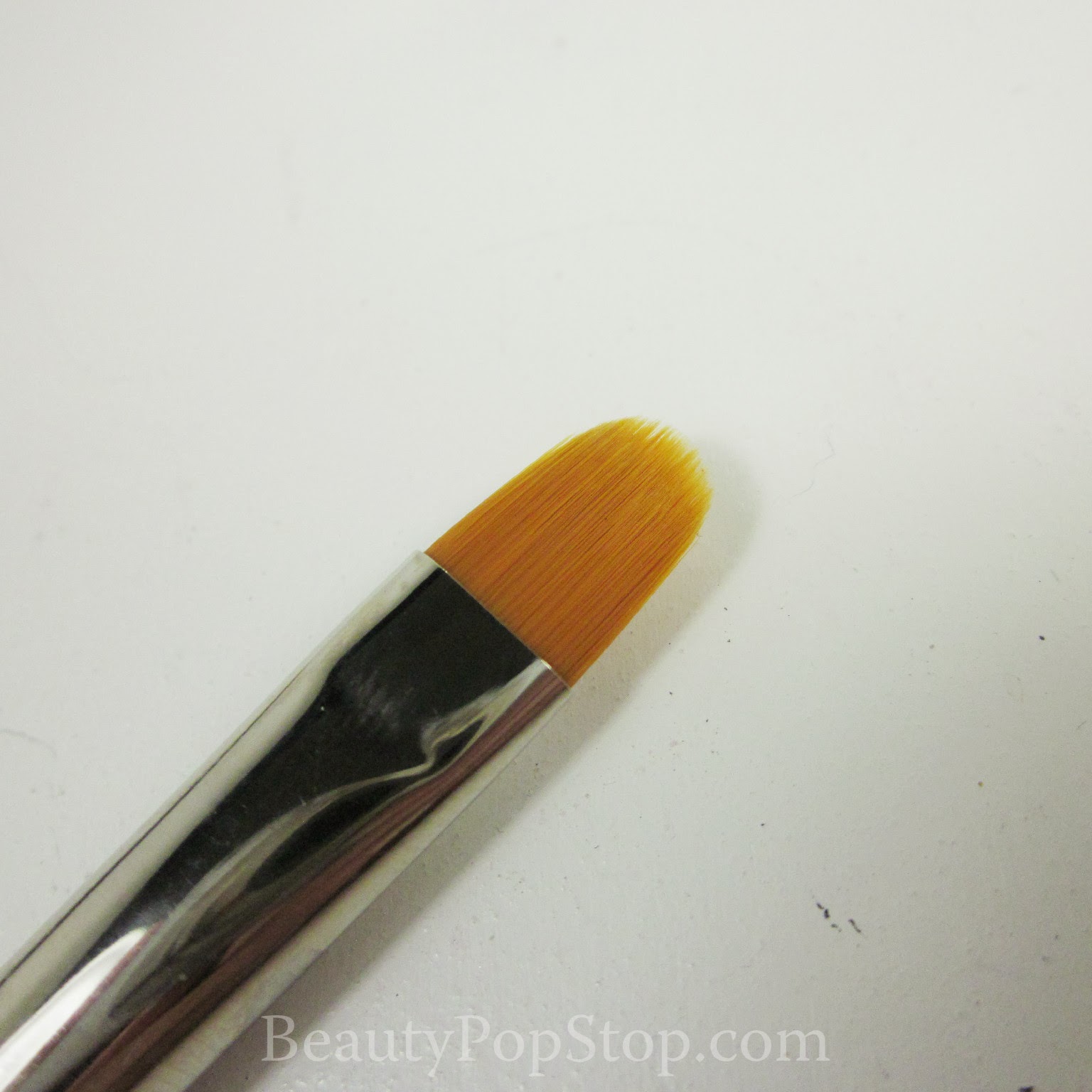 benefit cosmetics the talent brush review