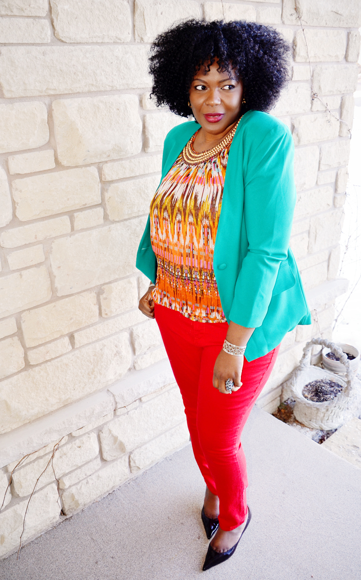 plus size fashion/ how to: wear a green blazer or jacket