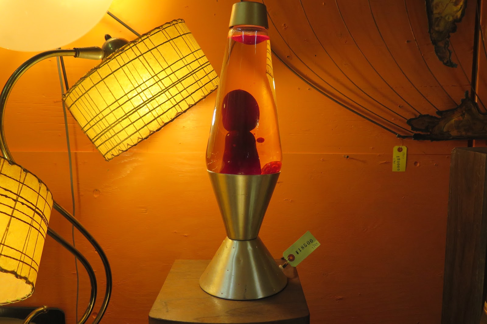 日本最大のブランド ラバランプ ラバライト Lava Lamp インテリア 照明 テーブルランプ ナイトライト スタンドライト デスクライト  モーションランプ ベッドサイド ルームライト 電気スタンド 寝室 調光 おしゃれ プレゼント ギフト
