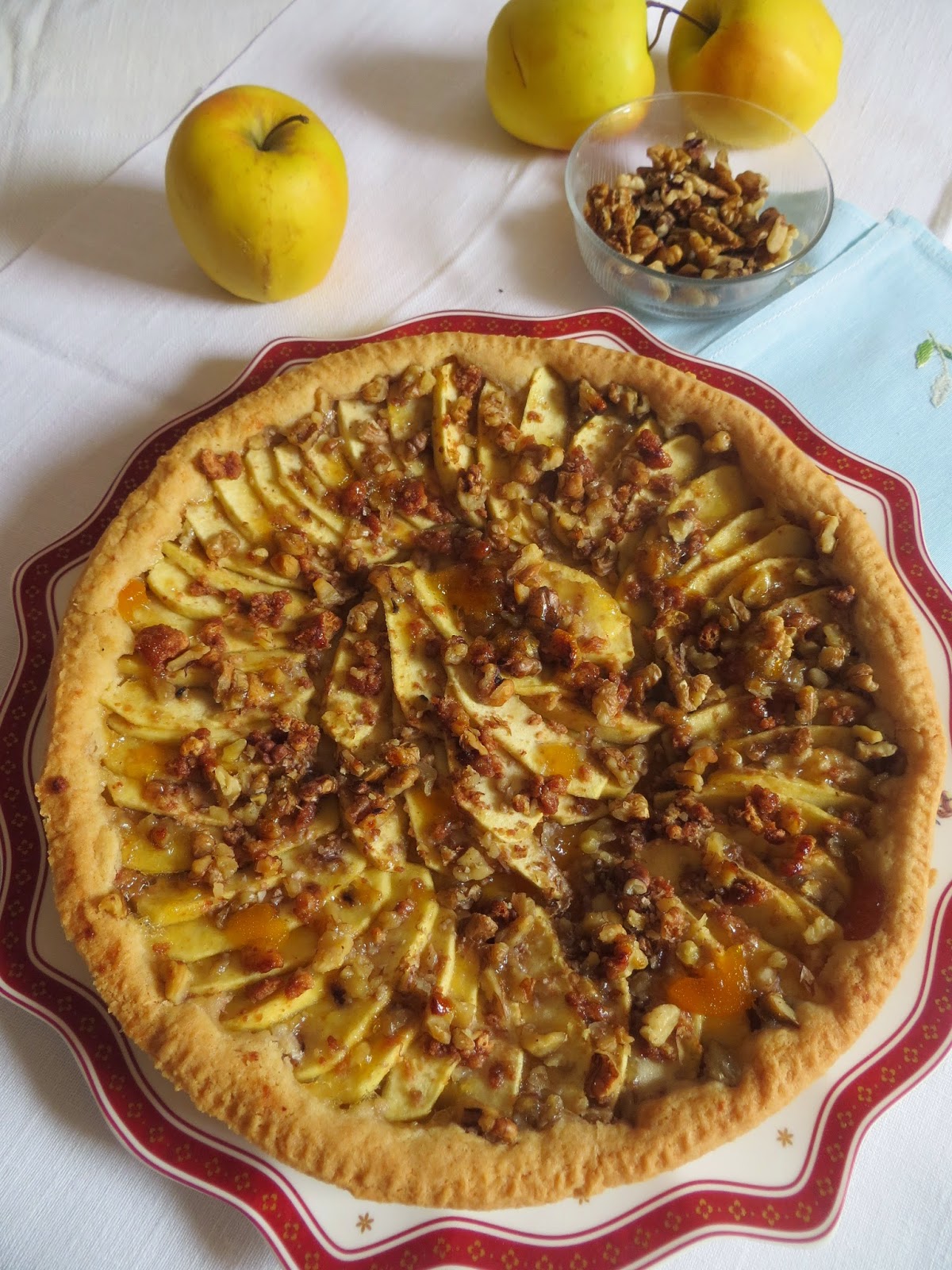 crostata di mele e noci