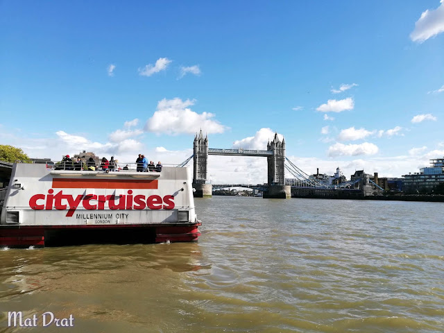 Percutian London - Tower Bridge dan Tower of London 