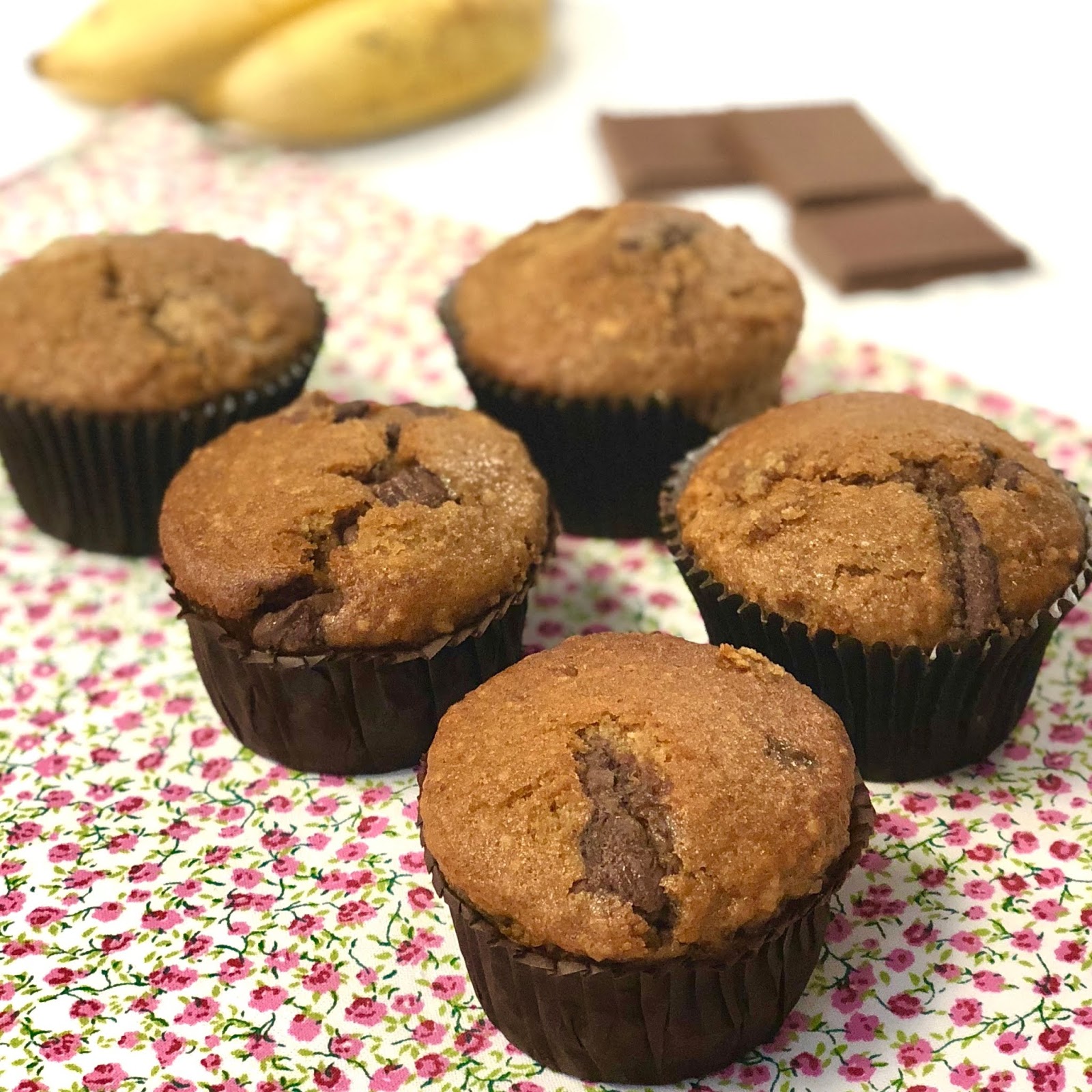 Cupcake de banana com chocolate