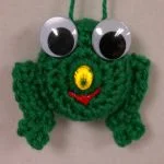 http://www.frommmetoyou.com/lighted-frog-ornament-free-pattern/