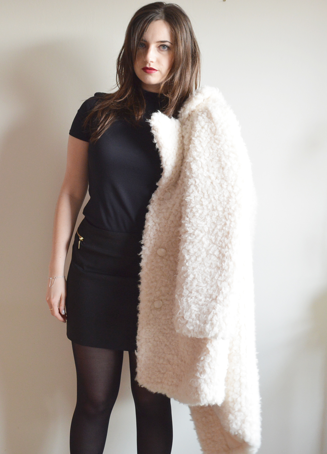 Simply Sarah OOTD THE TEDDY COAT