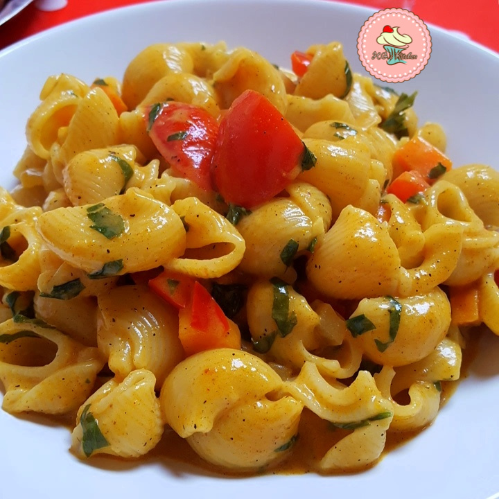 KÖRI SOSLU KÜP SEBZELI MAKARNA ~ H.G.&rsquo;s Kitchen