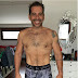 Leandro Hassum posa sem camisa e mostra abdômen após emagrecer 62 kg: 'Orgulho'