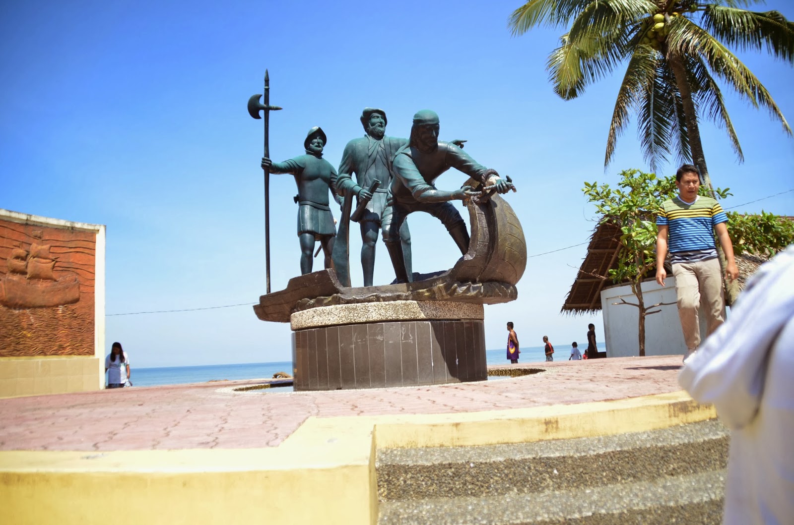 The Couple Backpacker: Magellan's Landing in Masao