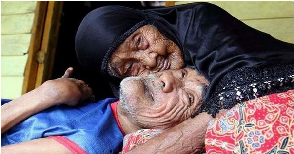 Η μητέρα που φρόντιζε τον ανήμπορο γιο της μέχρι τα 101