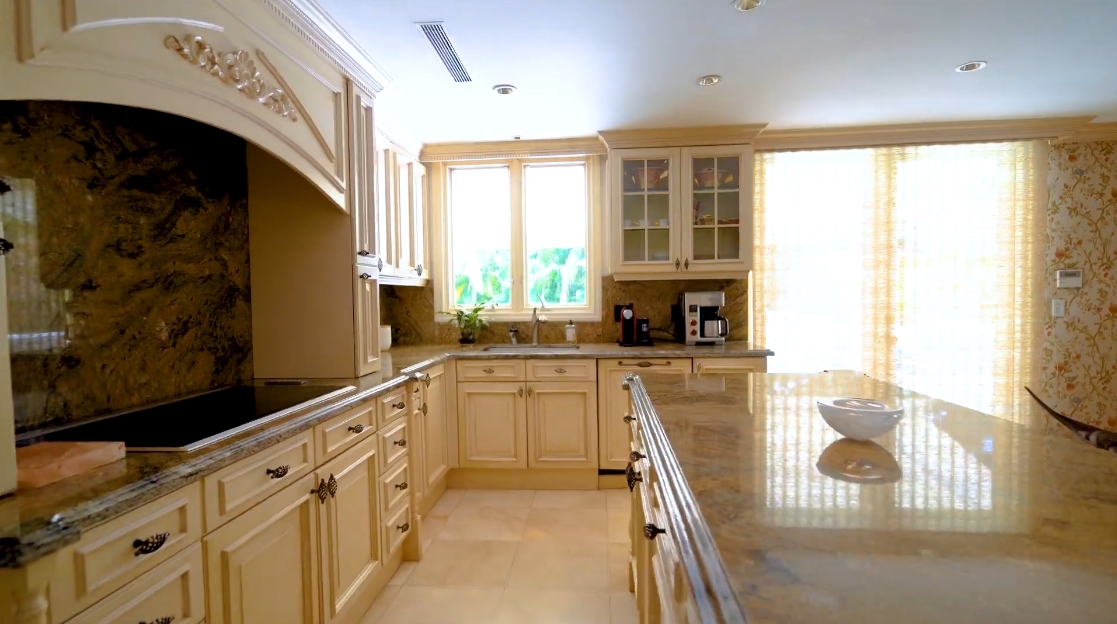 Tour 450 Ridge Rd, Coral Gables Home vs. 22 Interior Design Photos