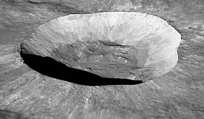 lunarcrater2.jpg