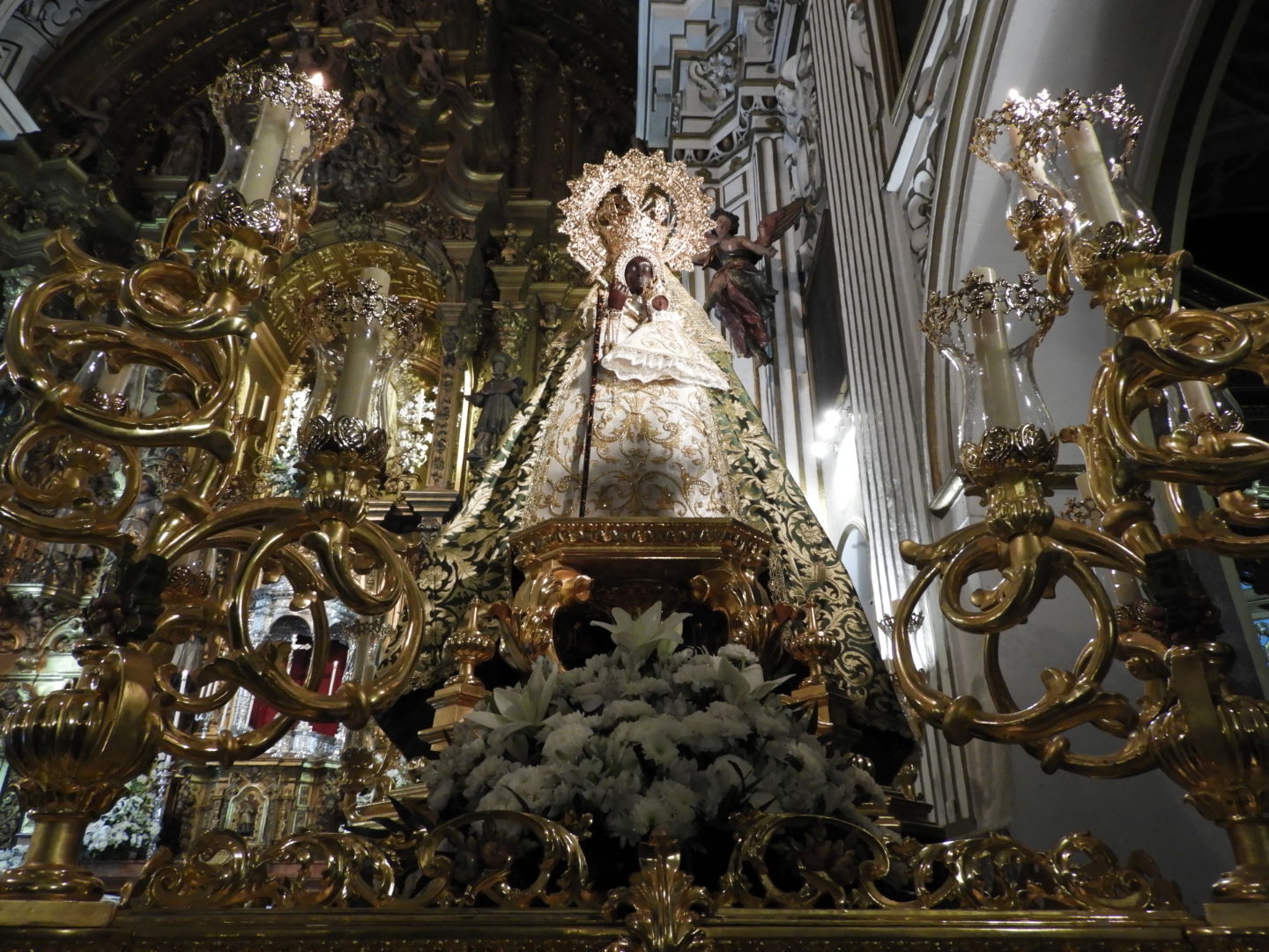 Gelán Noticias COFRADÍAS. La Virgen de Guadalupe preside este sábado