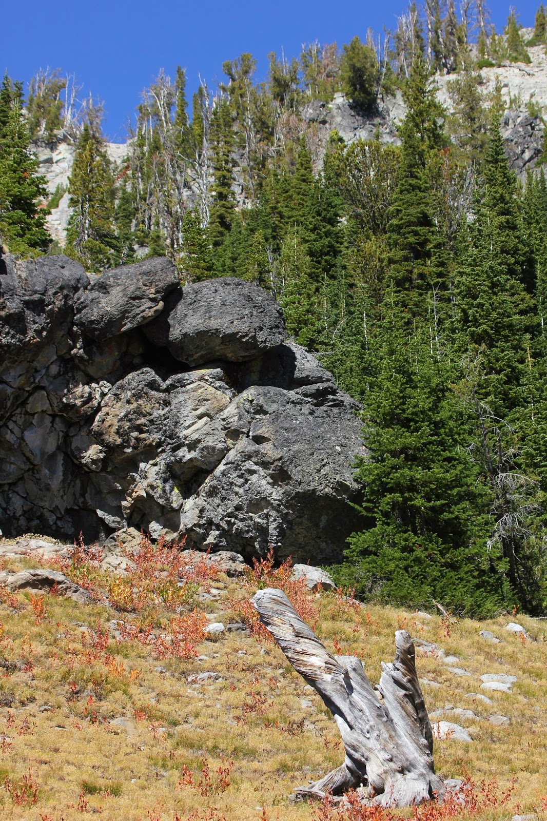 Mario's Hiking Photos Maxwell Lake, Oregon