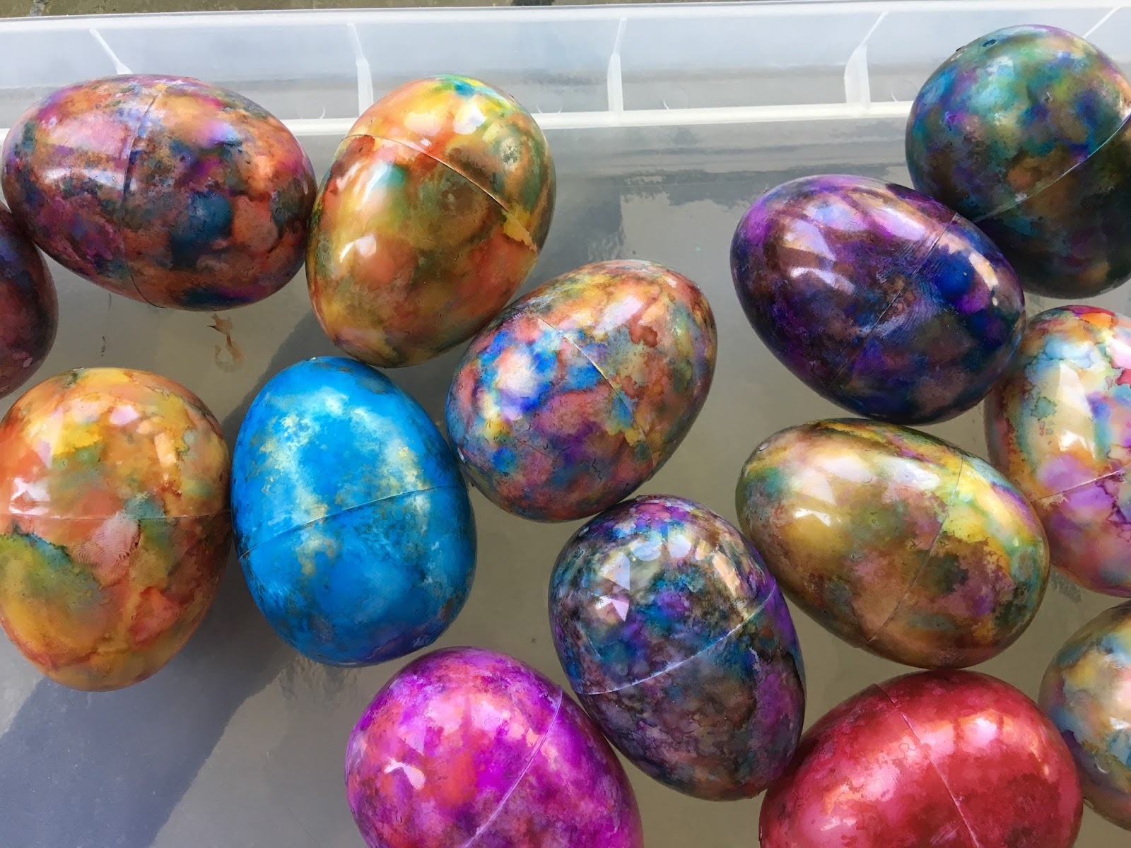 Easter egg Cartons Crafting with Katherine