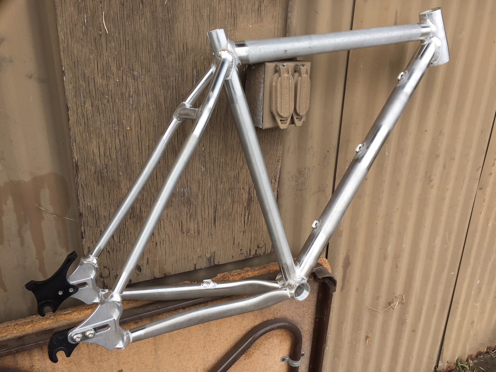 what's up in Santa Cruz Aluminum single speed CX frame for bay area