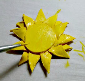 Stunning Sunflower pendant