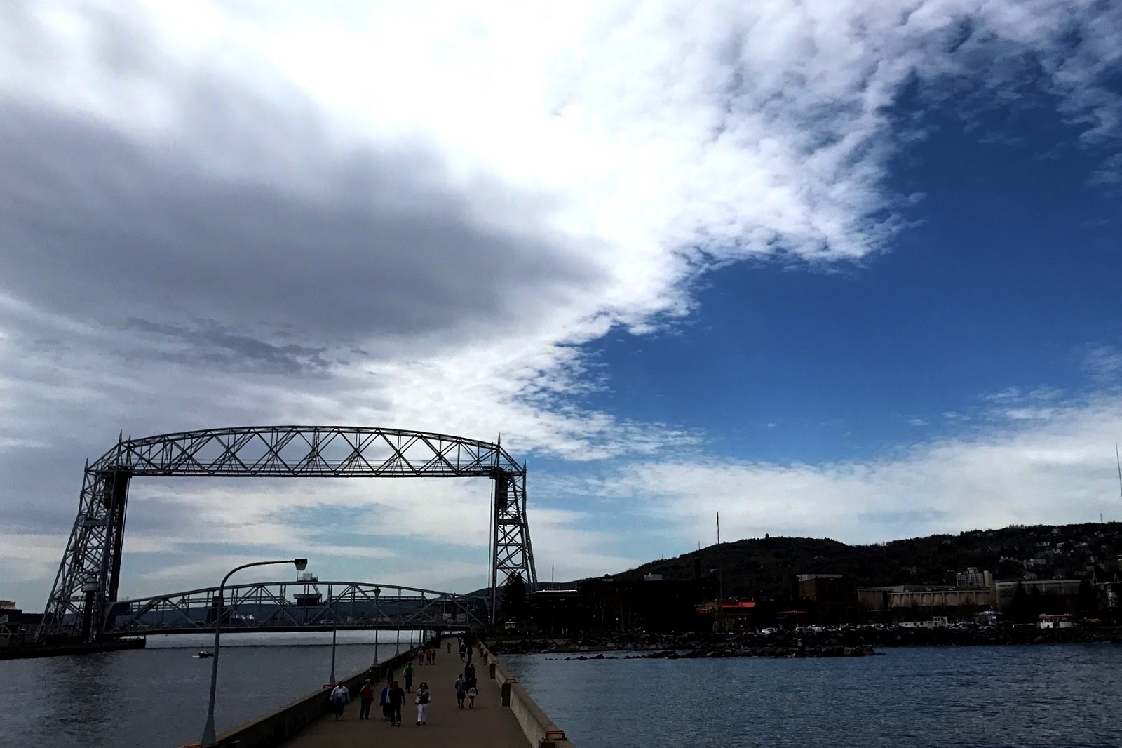 [Minnesota Duluth] Lake Superior Waterfront and Canal Park Walking Tour