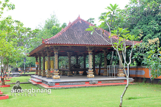 pura agung tamansari halim perdanakusuma