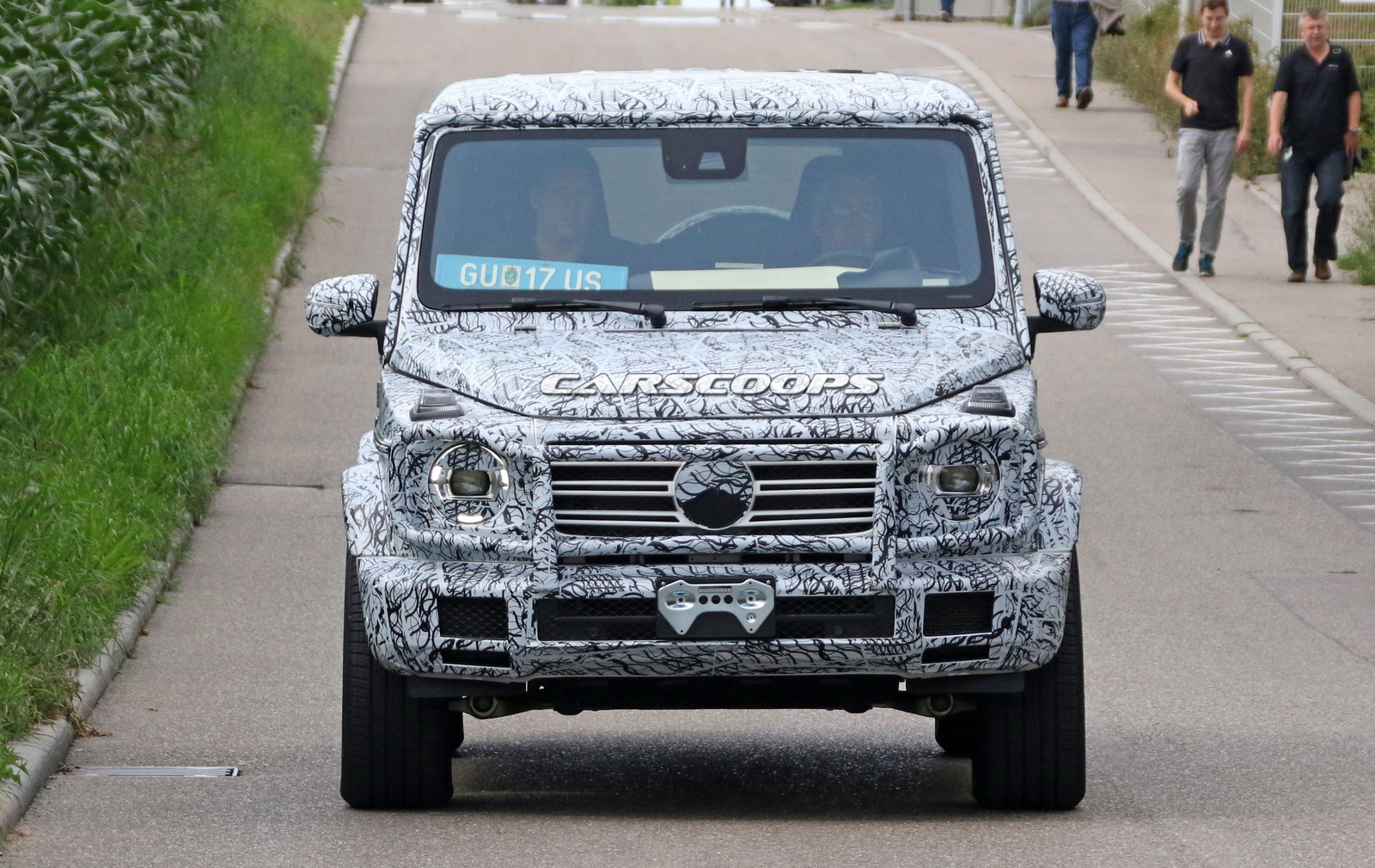 [Imagen: Mercedes-G-1.jpg]