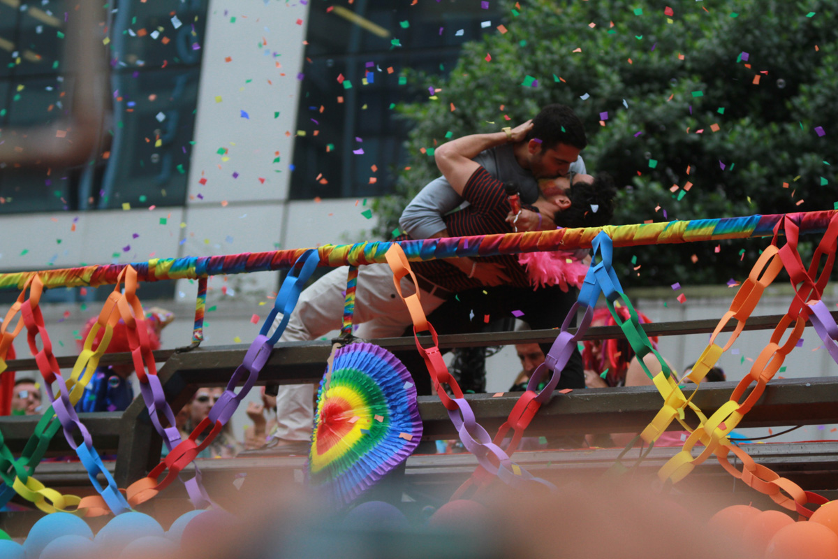 Preconceito contra LGBTs influenciou escolha de SP como locação de 'Sense8' Preconceito contra LGBTs influenciou escolha de SP como locação de 'Sense8'