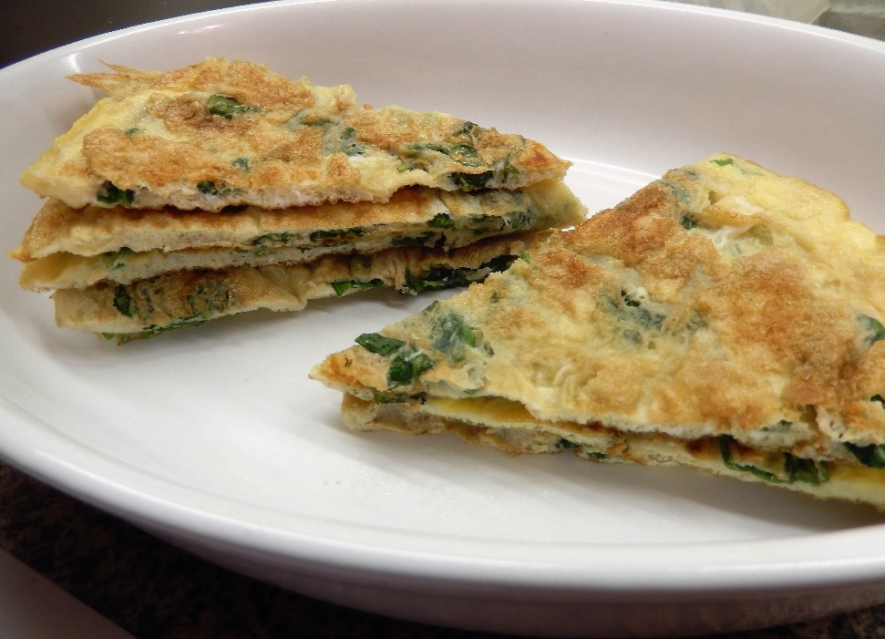 Fun Fun Cook (享樂煮意) Basil leaves Fried Eggs (Taiwanese dish)