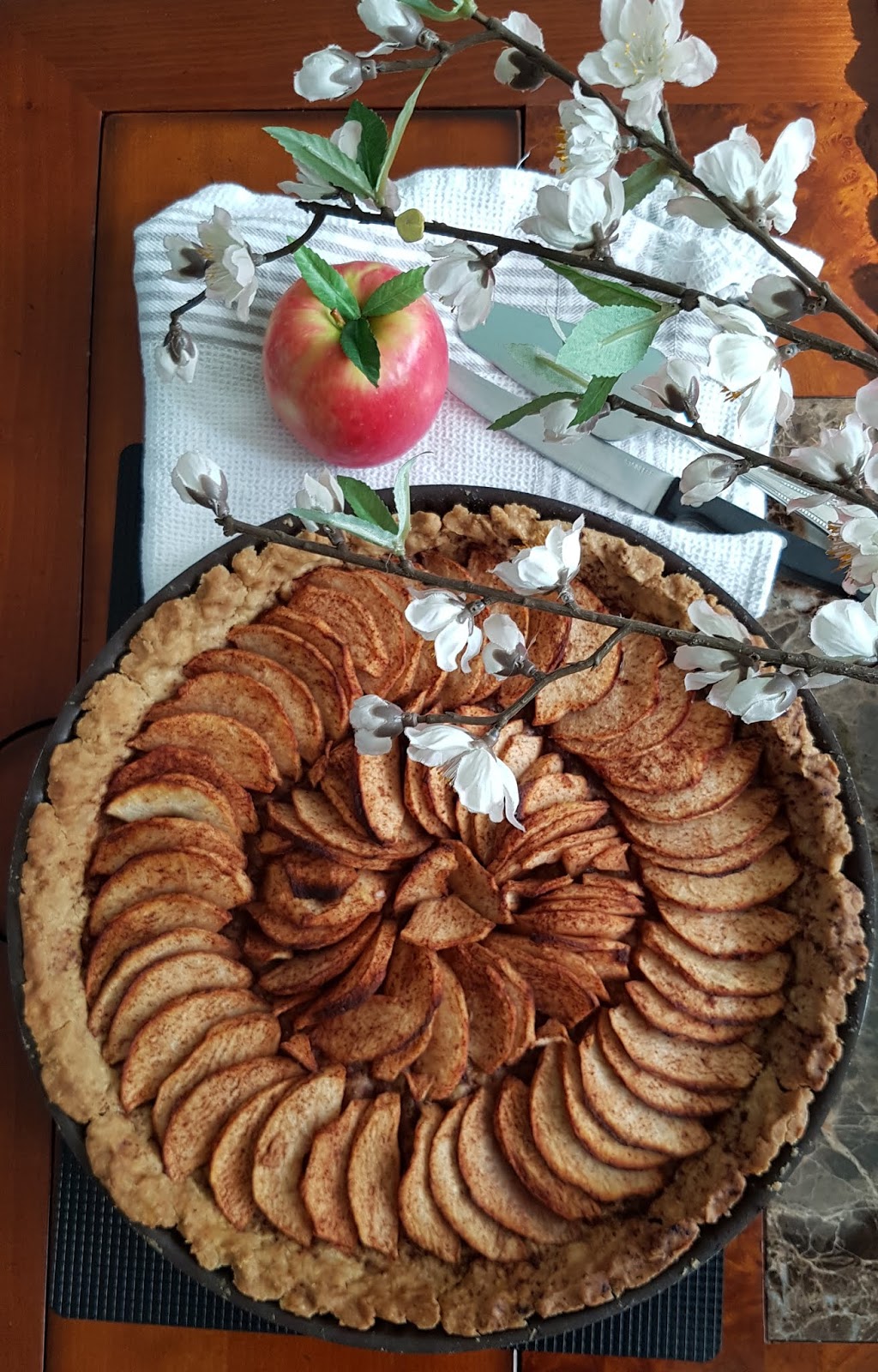 Flovicook Tarte Aux Pommes Cannelle Miel Et Sa Pate Brisee Farine