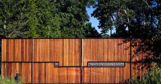 LINGKAR WARNA: 20 ide Desain pagar minimalis berbahan kayu