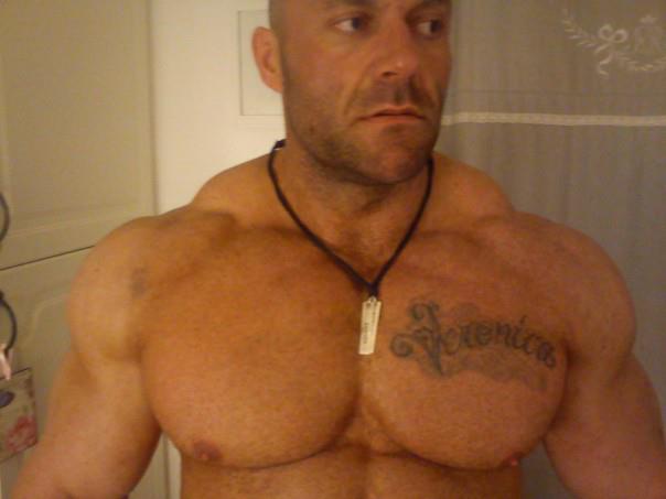 Muscle Lover October 2011