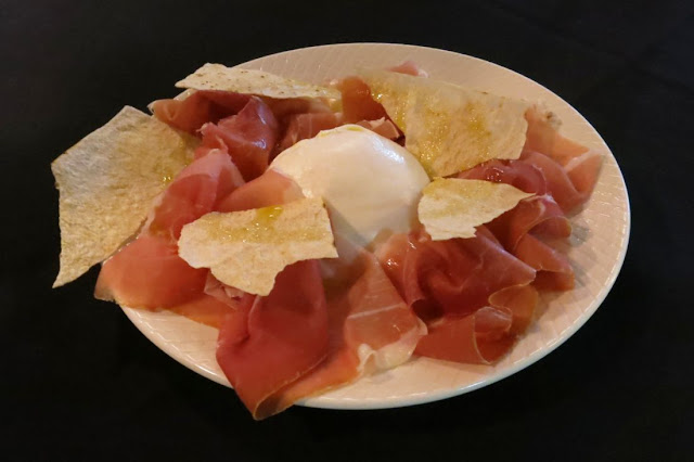 Eat'aliano by Pino, Windsor, stracciatella di bufala Eat'aliano by Pino, Windsor, stracciatella di bufala