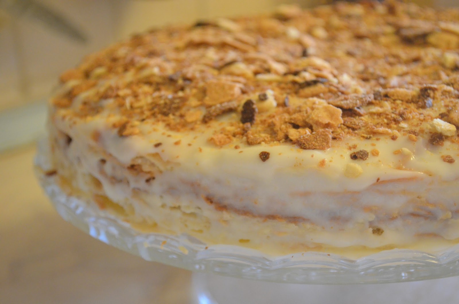 заварной крем для наполеона. домашний торт наполеон с заварным кремом. домашний наполеон с заварным кремом. заварной крем классический для наполеона. наполеон заварной.