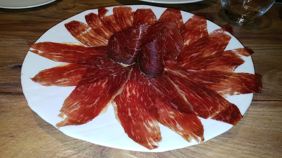 BODEGA EL CAPRICHO (JIMENEZ DE JAMUZ – LEÓN) 