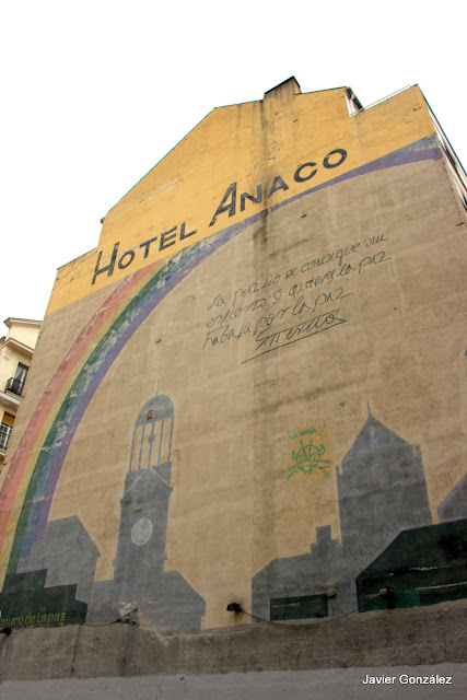 Mural de la Paz. Plaza del Carmen