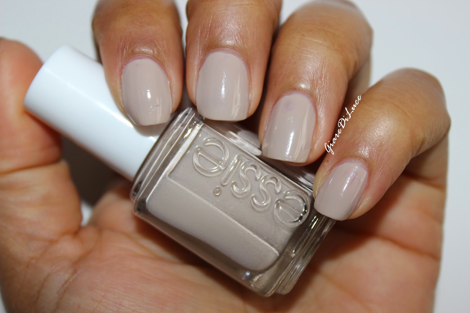 Giare di luce Essie Sand Tropez