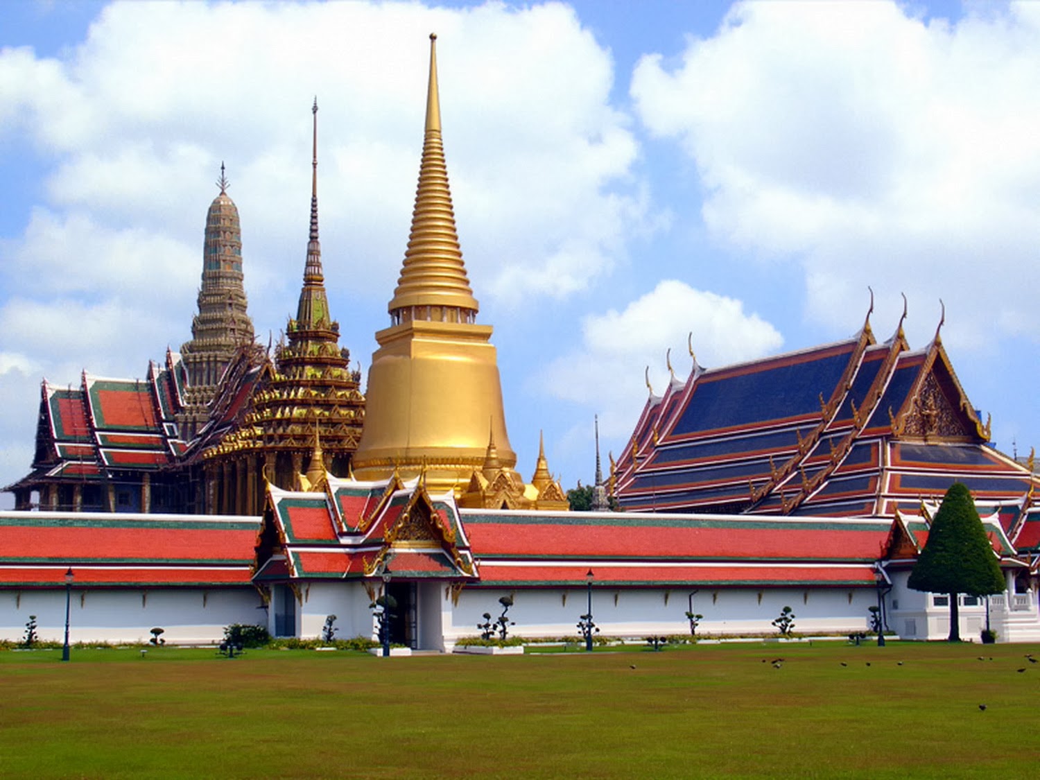 Храм изумрудного Будды в Таиланде. Храм ват Пхра Тонг. Изумрудный Будда в Бангкоке. Раттанакосин.