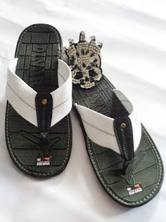 Sandal Dinar Mas Putih
