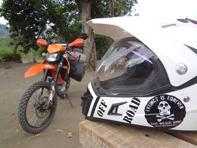Tips Membersihkan Helm Motor Trail Agar Aman Dan Nyaman