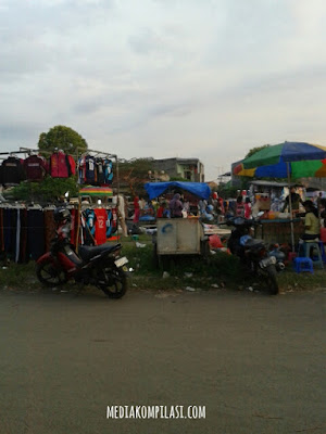 Pasar kaget Bekasi