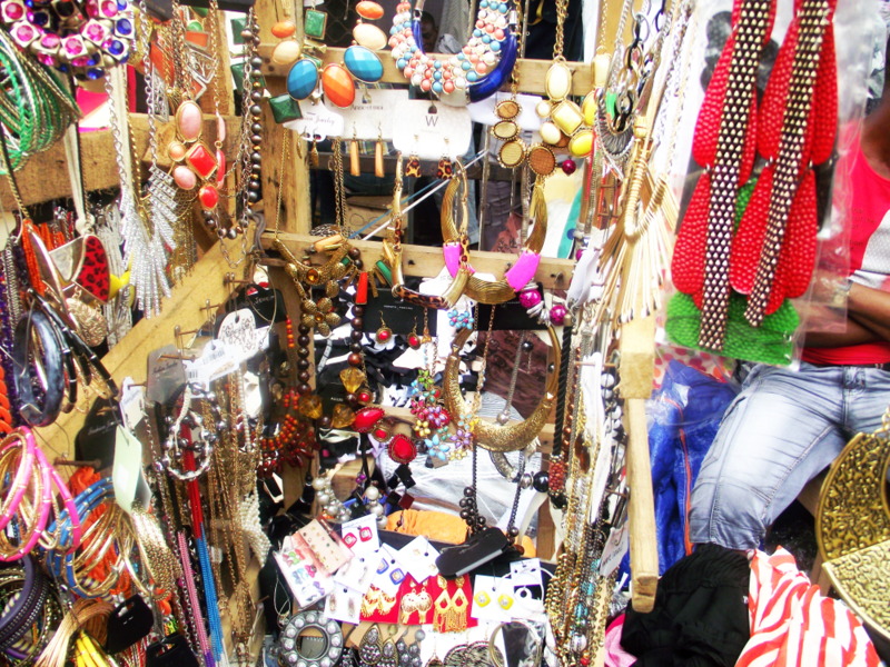 Adaoraphotosessions BALOGUN MARKET LAGOS ISLAND CHEAP ACCESSORIES