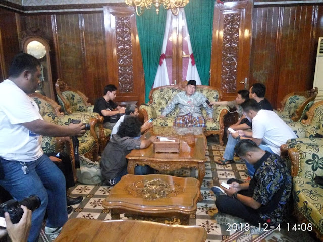 Kantor Bupati Jepara Digeledah, KPK Sudah Kantongi Tersangka 1 WhatsApp%2BImage%2B2018 12 04%2Bat%2B14.08.55