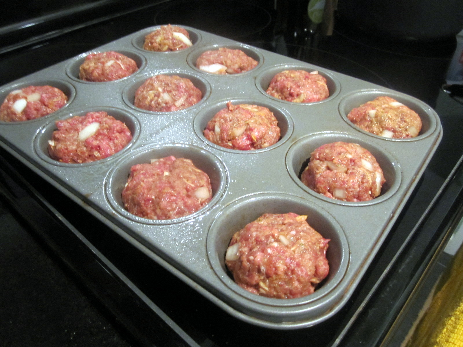 Sophie in the Kitchen Mini Meatloaves