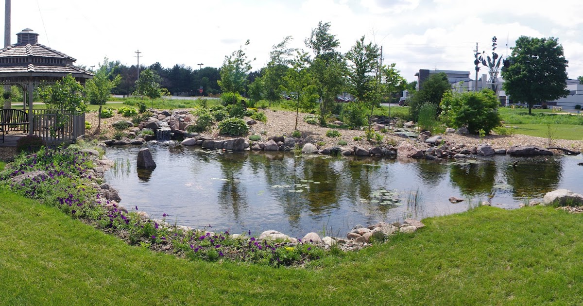 Article: Rochester Community and Technical College Rose Garden