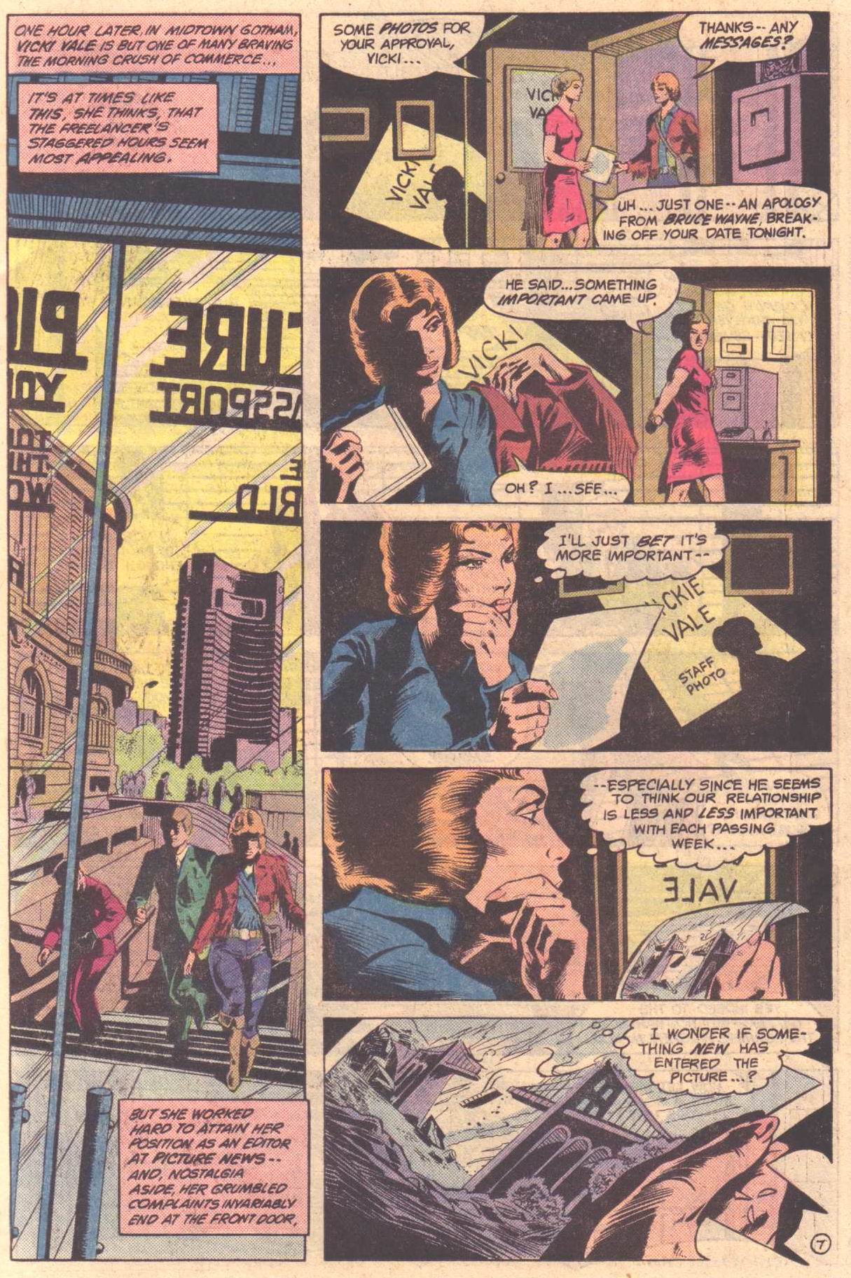Read online Detective Comics (1937) comic -  Issue #527 - 11