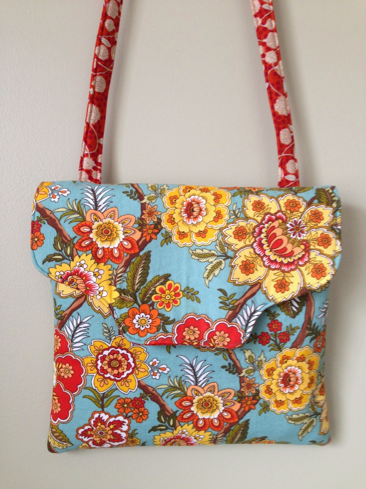 Sew Inspired Handmade Love: Anna Crossbody Bag Pattern from Bari J.