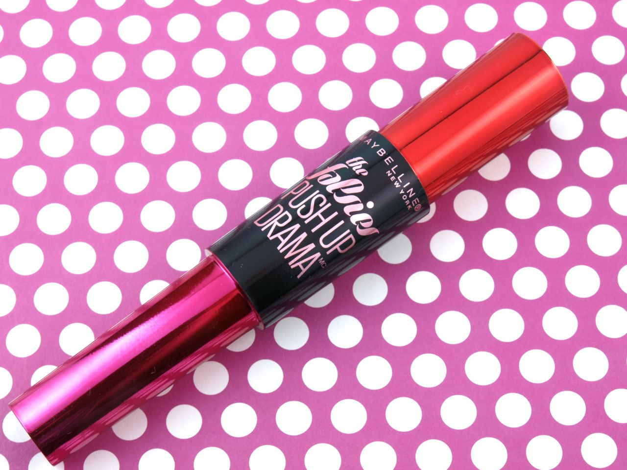 Så hurtigt som en flash Modsigelse Soveværelse Maybelline The Falsies Push Up Drama Mascara: Review and Swatches | The  Happy Sloths: Beauty, Makeup, and Skincare Blog with Reviews and Swatches