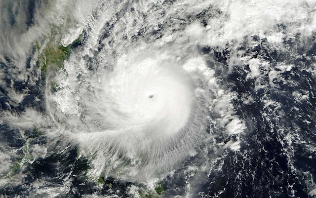 Cerca de 300 voos são cancelados nas Filipinas devido a tufão