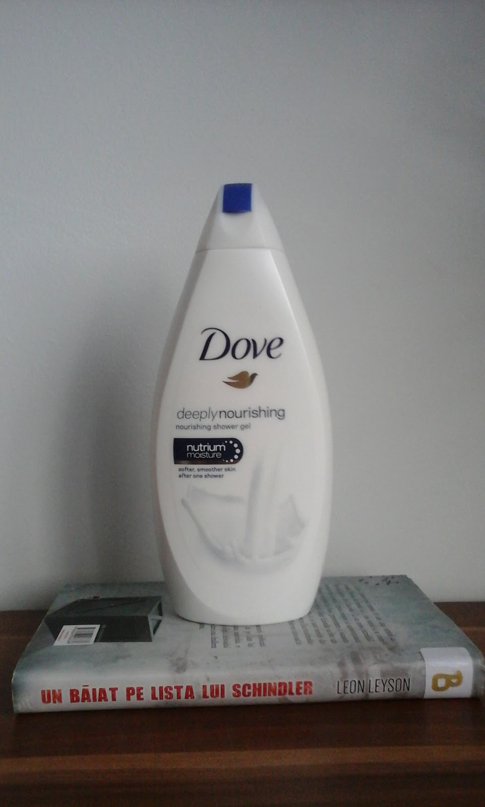 Cosmetics & Life Review Gelul de duș Dove deeply nourishing